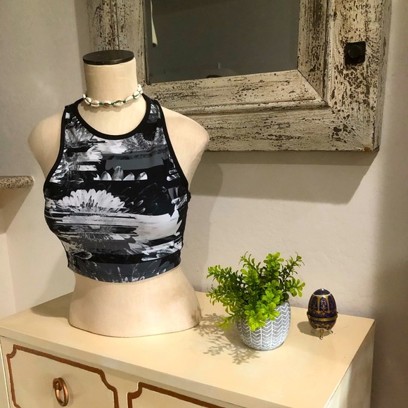 Betsey Johnson Tops - BETSY Johnson Crop tank